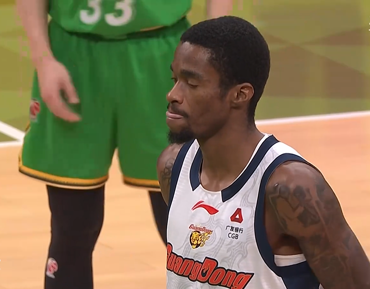 九游娱乐登录入口-广东队2大主力球员受伤，让杜锋措手不及！