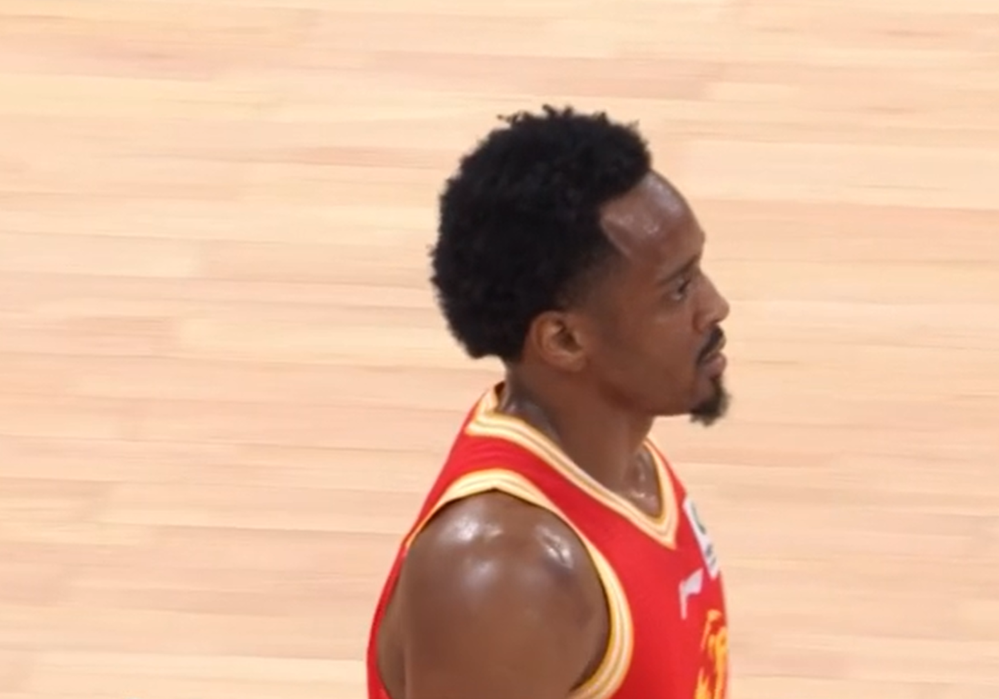 九游娱乐-输广东6分!揪出表现最差之人,狂出手21次 坑惨了广厦队